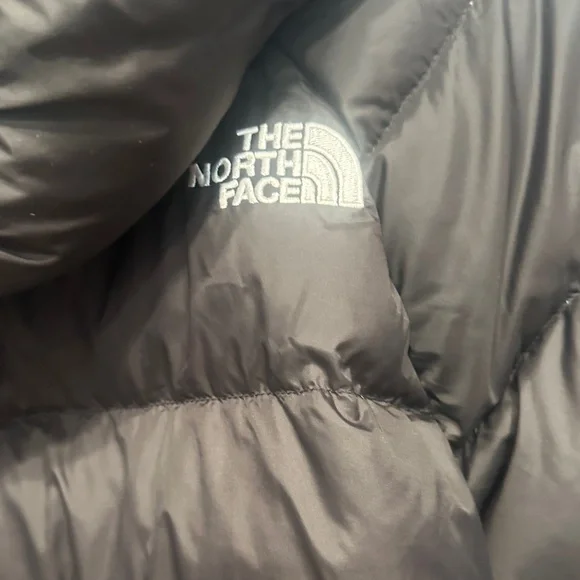The North Face Black Puffer Jacket - Picture 6 of 7